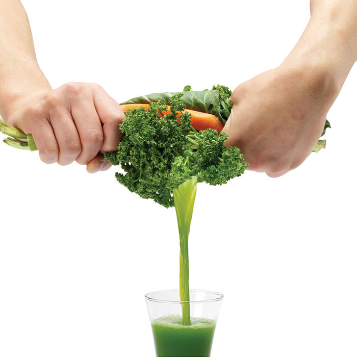 Có phải nước ép tự làm tại nhà thường tốt hơn nước ép đóng chai mua ở cửa hàng?